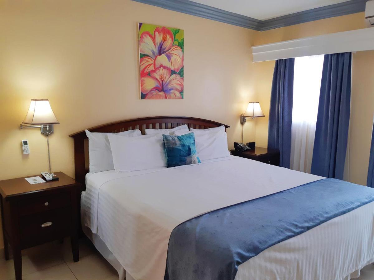 Baker'S Suites Simpson Bay Bagian luar foto