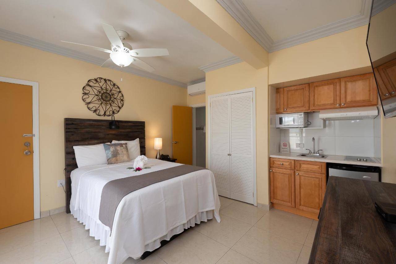 Baker'S Suites Simpson Bay Bagian luar foto