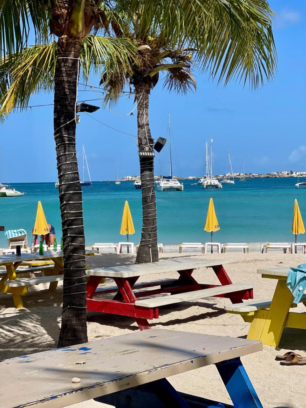 Baker'S Suites Simpson Bay Bagian luar foto