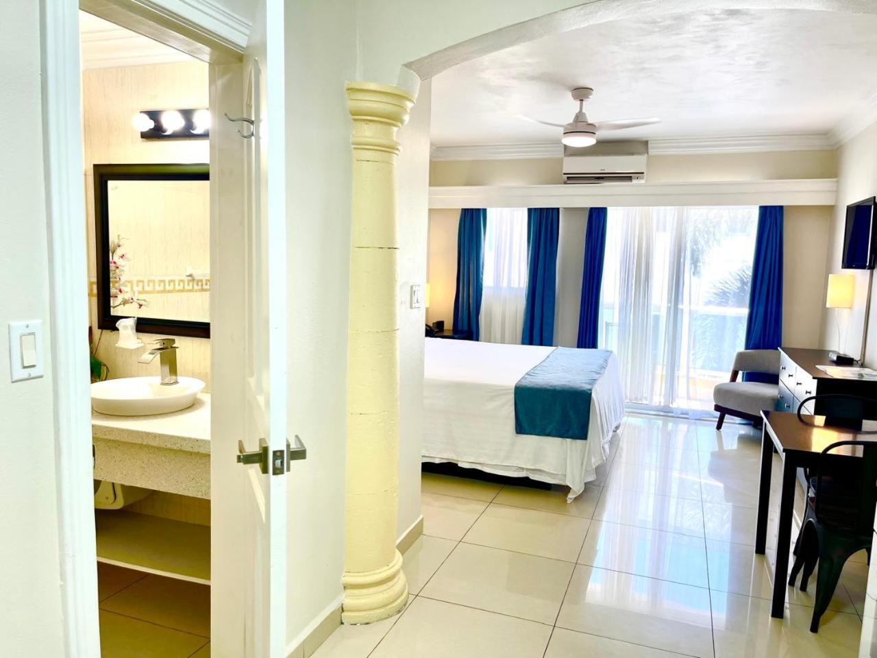 Baker'S Suites Simpson Bay Bagian luar foto